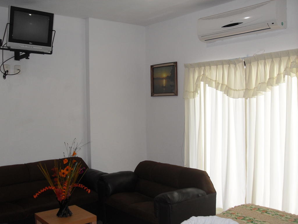 Hostal Del Cid Catemaco Esterno foto